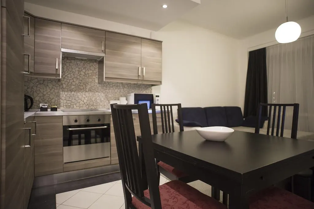 The Queen Luxury Apartments - Villa Serena 룩셈부르크 0*,  룩셈부르크